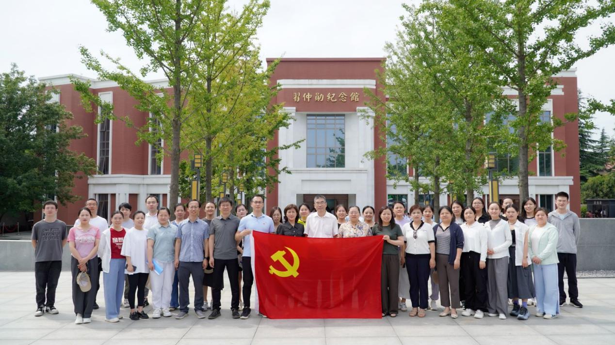 8bf45167f920b6c2a3db24aaf654903